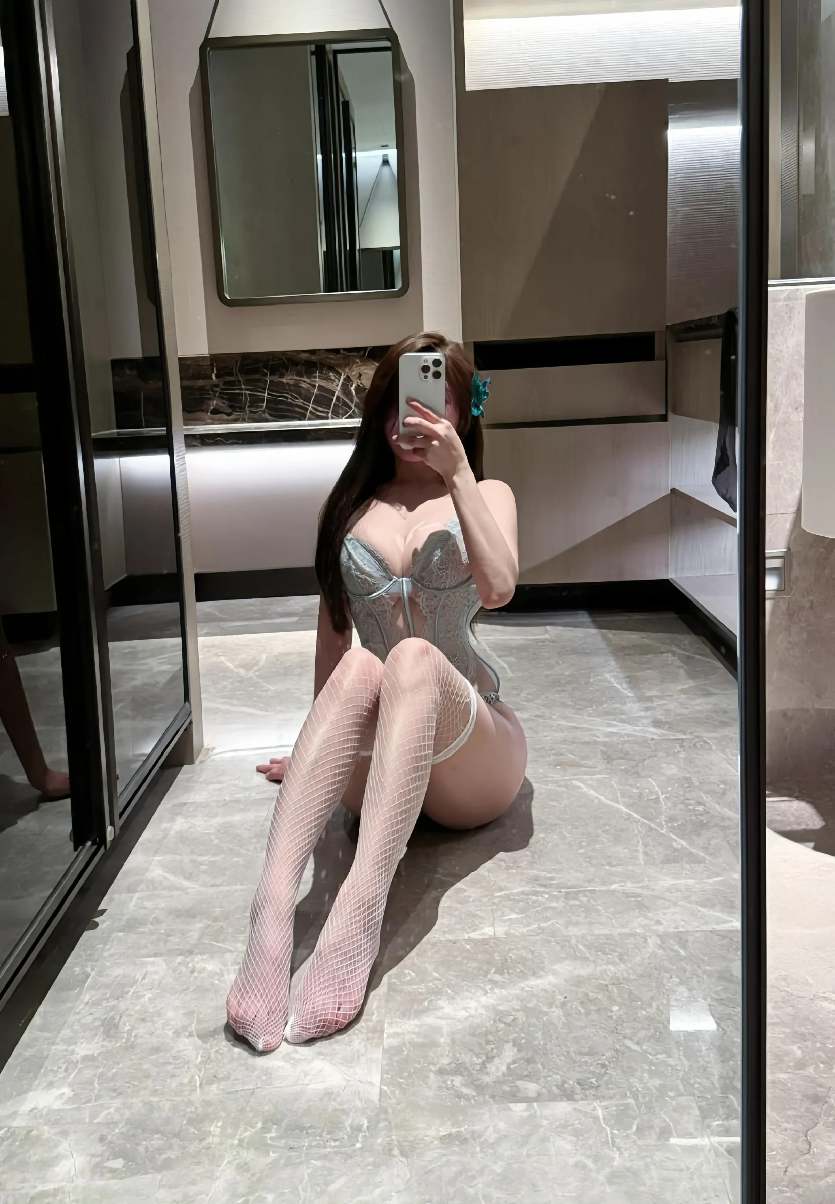 奔跑的晶螺儿 - 性感情趣蕾丝半腿白网丝 [24P]